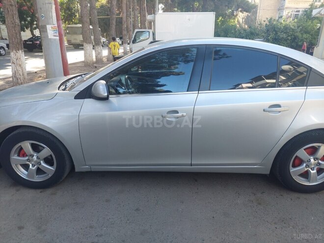 Chevrolet Cruze 2013, 129,300 km - 1.4 l - Şirvan