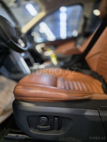 Land Rover Discovery Sport 2016, 99,000 km - 2.0 l - Bakı