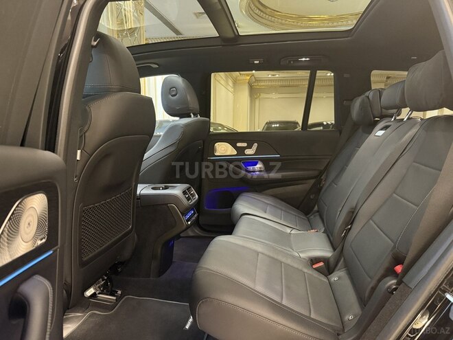 Mercedes GLS 450-13