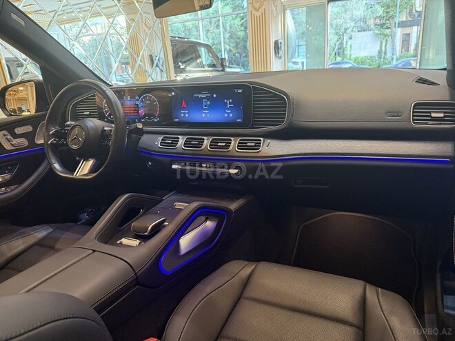 Mercedes GLS 450-10
