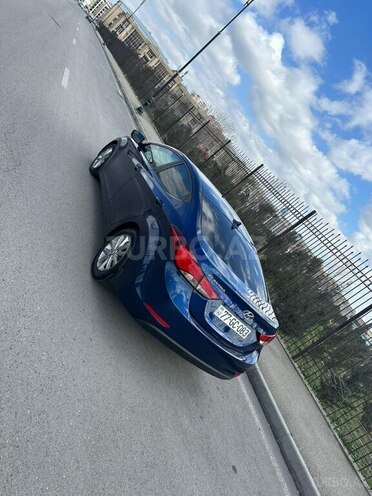Hyundai Elantra 2015, 175,000 km - 1.8 l - Bakı
