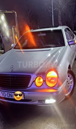 Mercedes E 220 d 1999, 358,700 km - 2.2 л - Sumqayıt