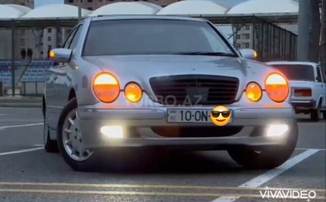 Mercedes E 220 d 1999, 358,700 km - 2.2 л - Sumqayıt