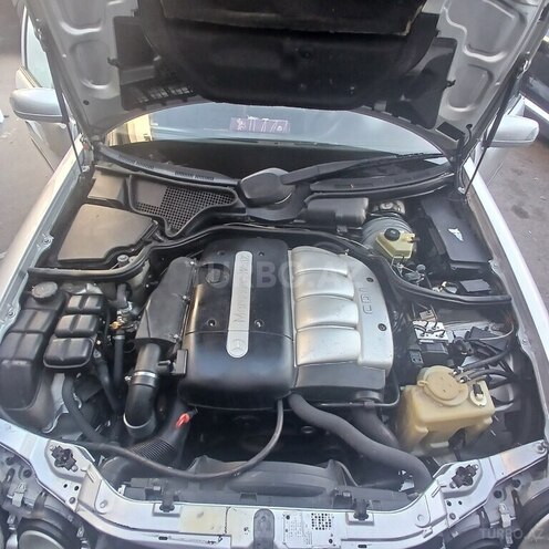 Mercedes E 220 d 1999, 358,700 km - 2.2 л - Sumqayıt