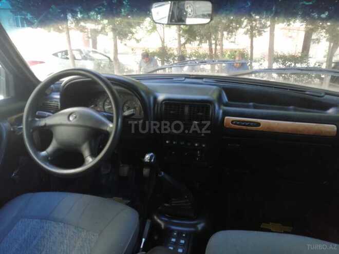 GAZ 31105 2004, 182,000 km - 2.3 l - Sumqayıt