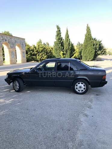 Mercedes 190 1990, 326,875 km - 2.0 l - Qobustan