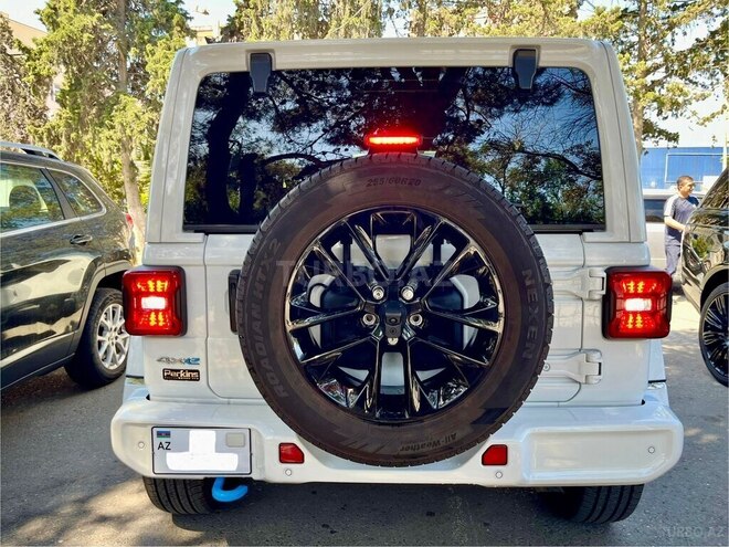 Jeep Wrangler-2
