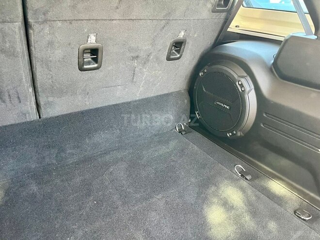 Jeep Wrangler-12