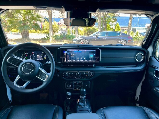 Jeep Wrangler-10