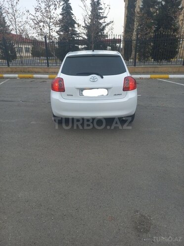 Toyota Auris 2009, 205,007 km - 1.4 l - Yevlax
