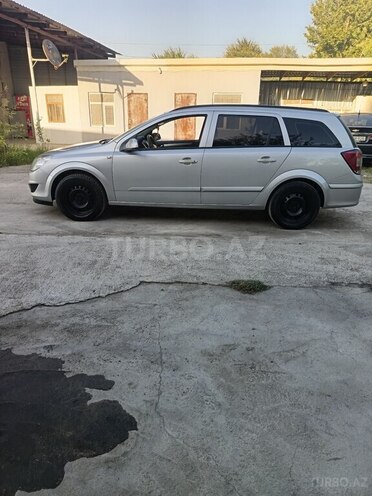 Opel Astra 2007, 211,000 km - 1.3 l - Ucar