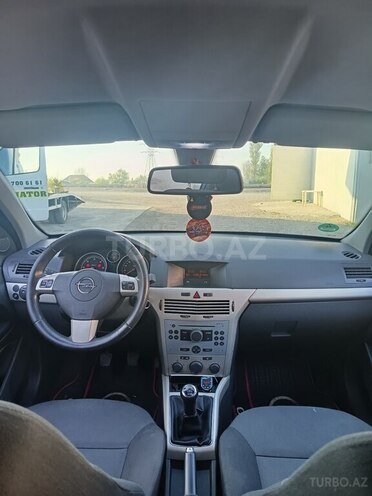 Opel Astra 2007, 211,000 km - 1.3 l - Ucar