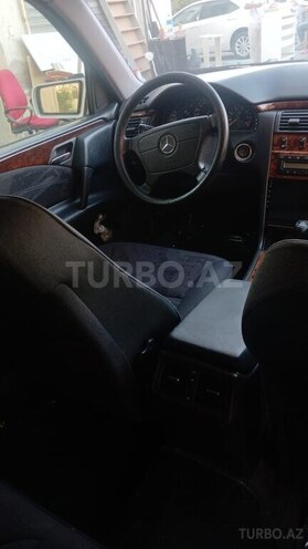 Mercedes E 240 1999, 208,278 km - 2.4 l - Bakı