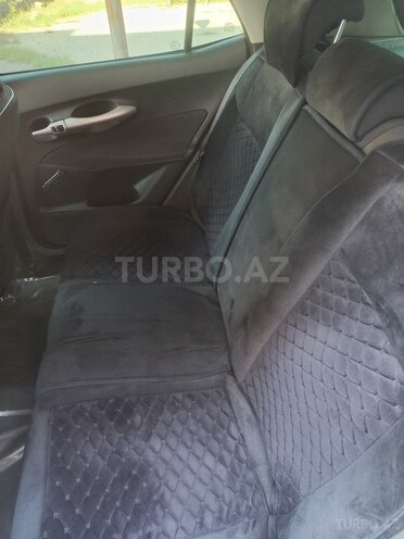 Toyota Auris 2009, 205,007 km - 1.4 l - Yevlax