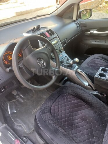 Toyota Auris 2009, 205,007 km - 1.4 l - Yevlax