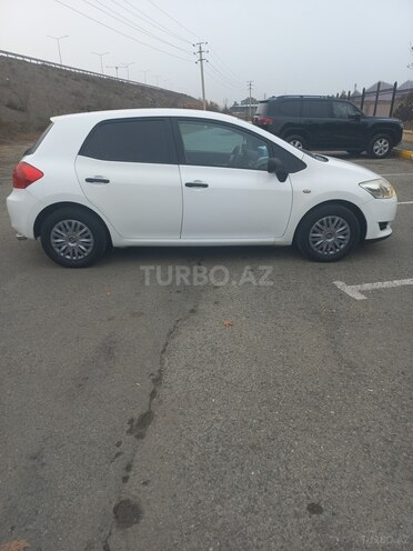 Toyota Auris 2009, 205,007 km - 1.4 l - Yevlax