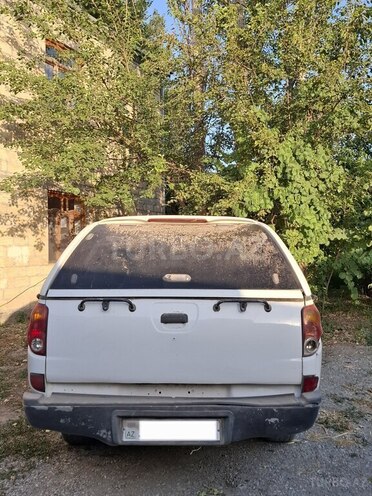 Mitsubishi L200 2009, 350,000 km - 2.5 л - Kürdəmir