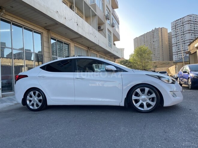 Hyundai Elantra 2013, 197,900 km - 1.8 l - Bakı