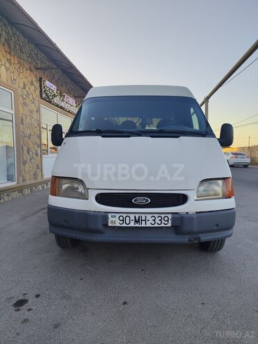 Ford Transit-1