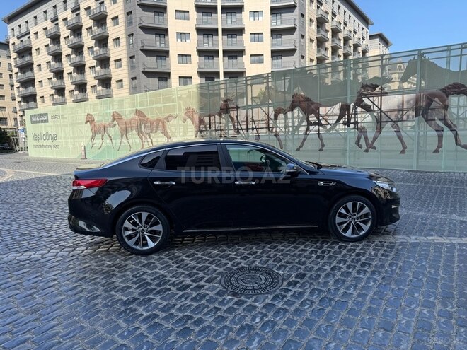 Kia K5-10