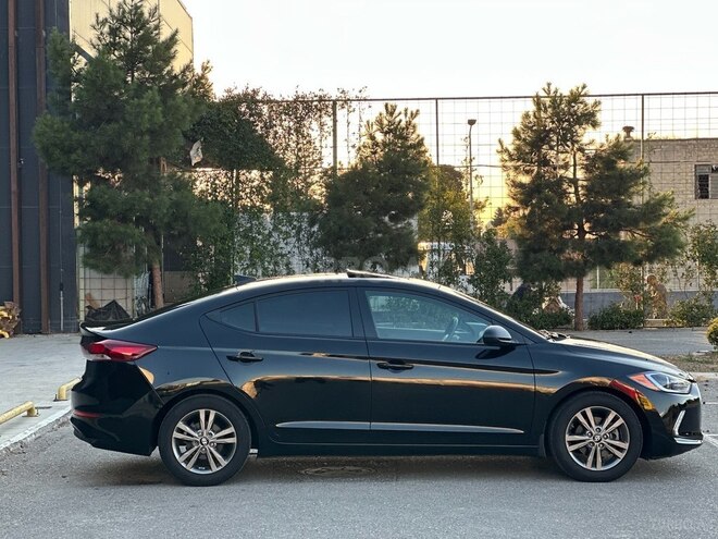 Hyundai Elantra 2018, 57,000 km - 2.0 l - Bakı