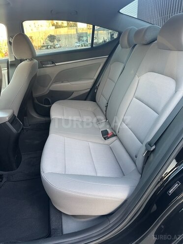 Hyundai Elantra 2018, 57,000 km - 2.0 l - Bakı