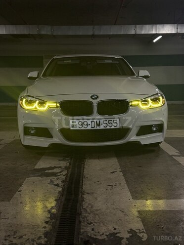 BMW 320-1