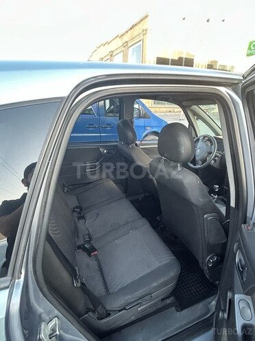 Opel Meriva-7