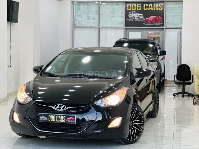 Hyundai Elantra-4