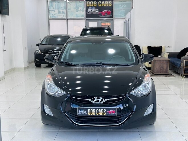 Hyundai Elantra-20
