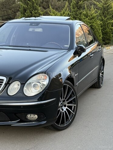 Mercedes E 320 2003, 323,500 km - 3.2 l - Bakı