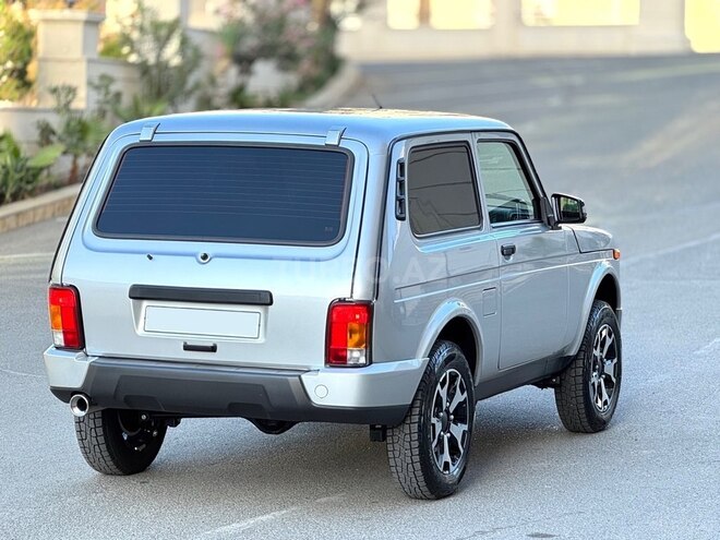 LADA (VAZ) Niva-10