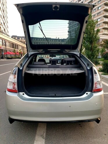 Toyota Prius-9