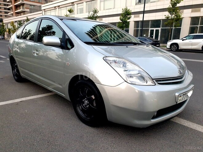 Toyota Prius-10