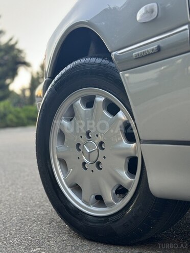Mercedes C 220 d 1998, 316,000 km - 2.2 л - Saatlı