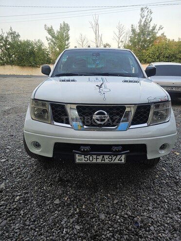 Nissan Navara 2011, 226,000 km - 2.5 l - Bakı