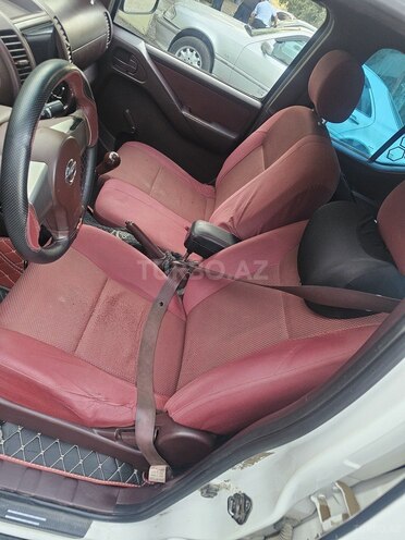 Nissan Navara 2011, 226,000 km - 2.5 l - Bakı