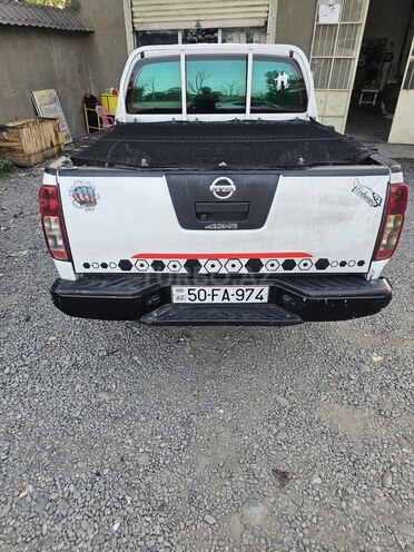 Nissan Navara 2011, 226,000 km - 2.5 l - Bakı