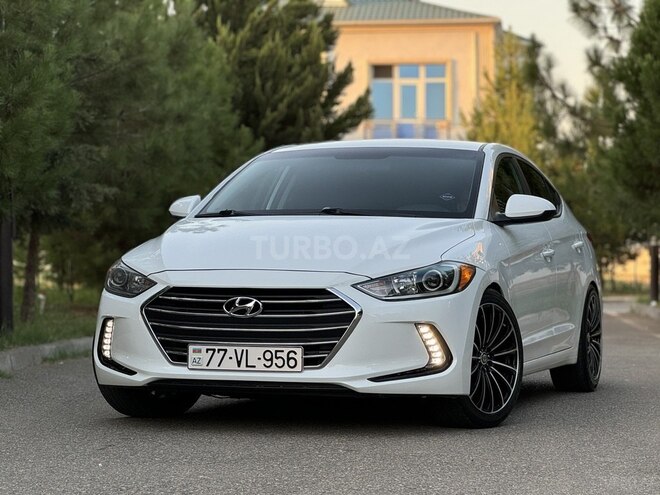 Hyundai Elantra-2
