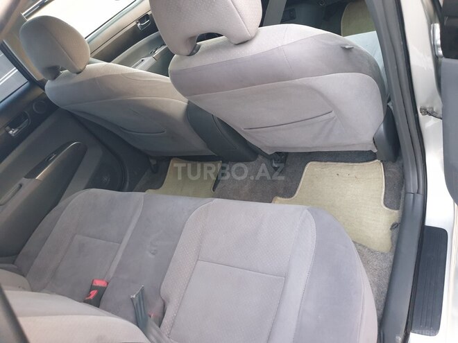 Toyota Prius-19