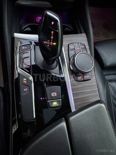 BMW 520 2017, 161,981 km - 2.0 l - Bakı