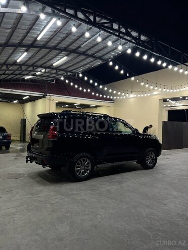 Toyota Land Cruiser Prado-4
