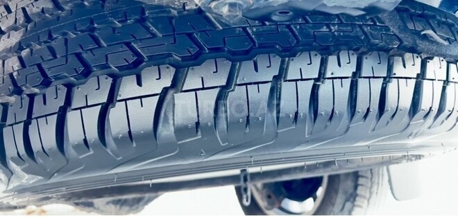 Toyota Land Cruiser Prado-12