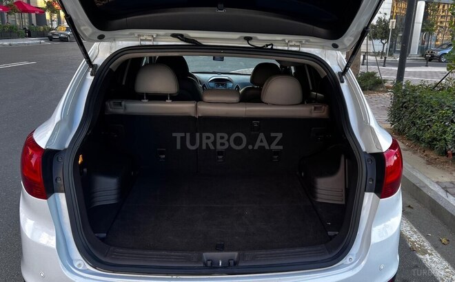 Hyundai Tucson-13