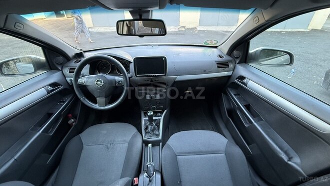Opel Astra 2006, 235,000 km - 1.3 l - Bakı