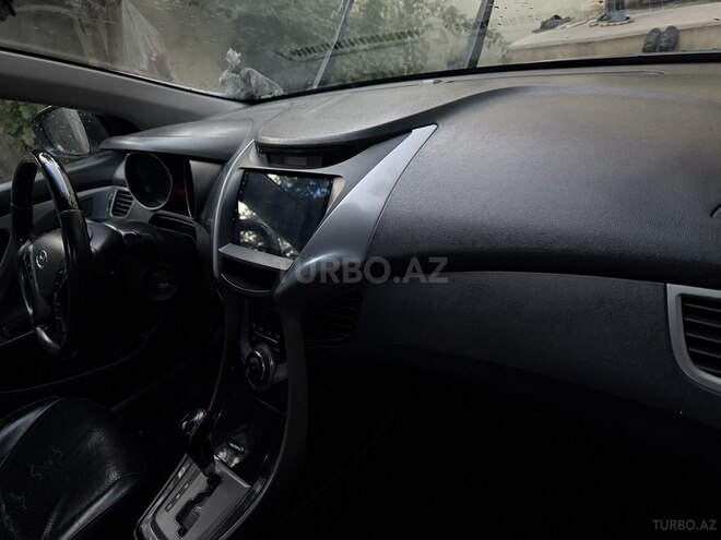 Hyundai Elantra 2013, 300,000 km - 1.6 l - Bakı