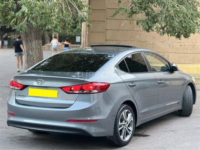 Hyundai Avante-16
