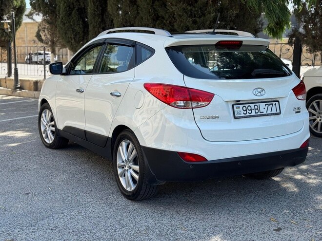 Hyundai ix35 2011, 240,500 km - 2.4 l - Bakı