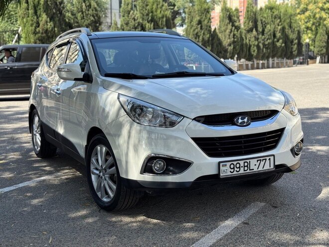 Hyundai ix35 2011, 240,500 km - 2.4 l - Bakı