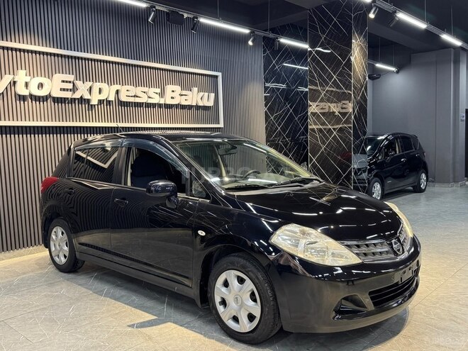 Nissan Tiida-2